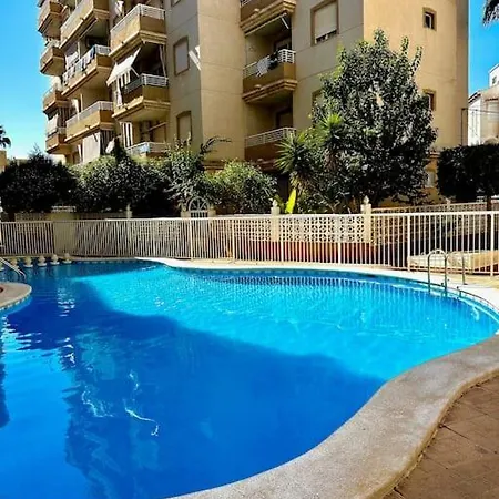 Cozy 350 Meters From The Beach. Apartamento *