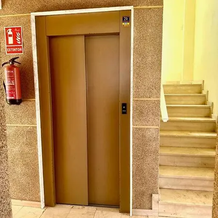 Apartamento Cozy 350 Meters From The Beach. *
