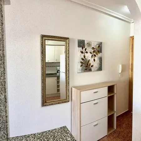 Cozy 350 Meters From The Beach. * Torrevieja
