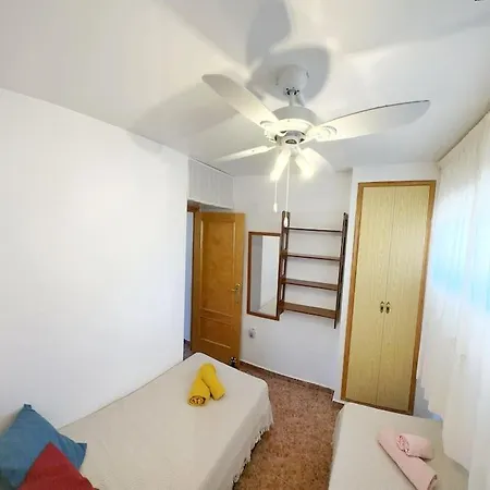Apartamento Cozy 350 Meters From The Beach. Torrevieja