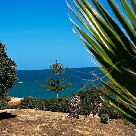 Cozy 350 Meters From The Beach. Apartment *