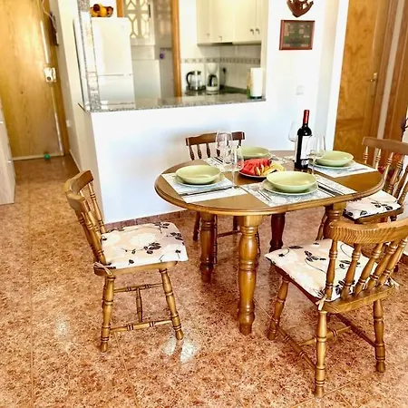 Apartamento Cozy 350 Meters From The Beach.