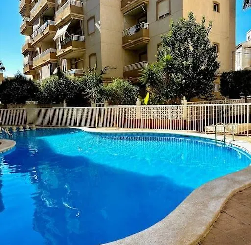 Cozy 350 Meters From The Beach. דירה *