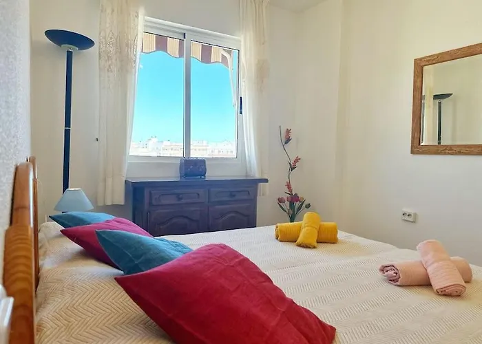 דירה Cozy 350 Meters From The Beach. טורבייחה